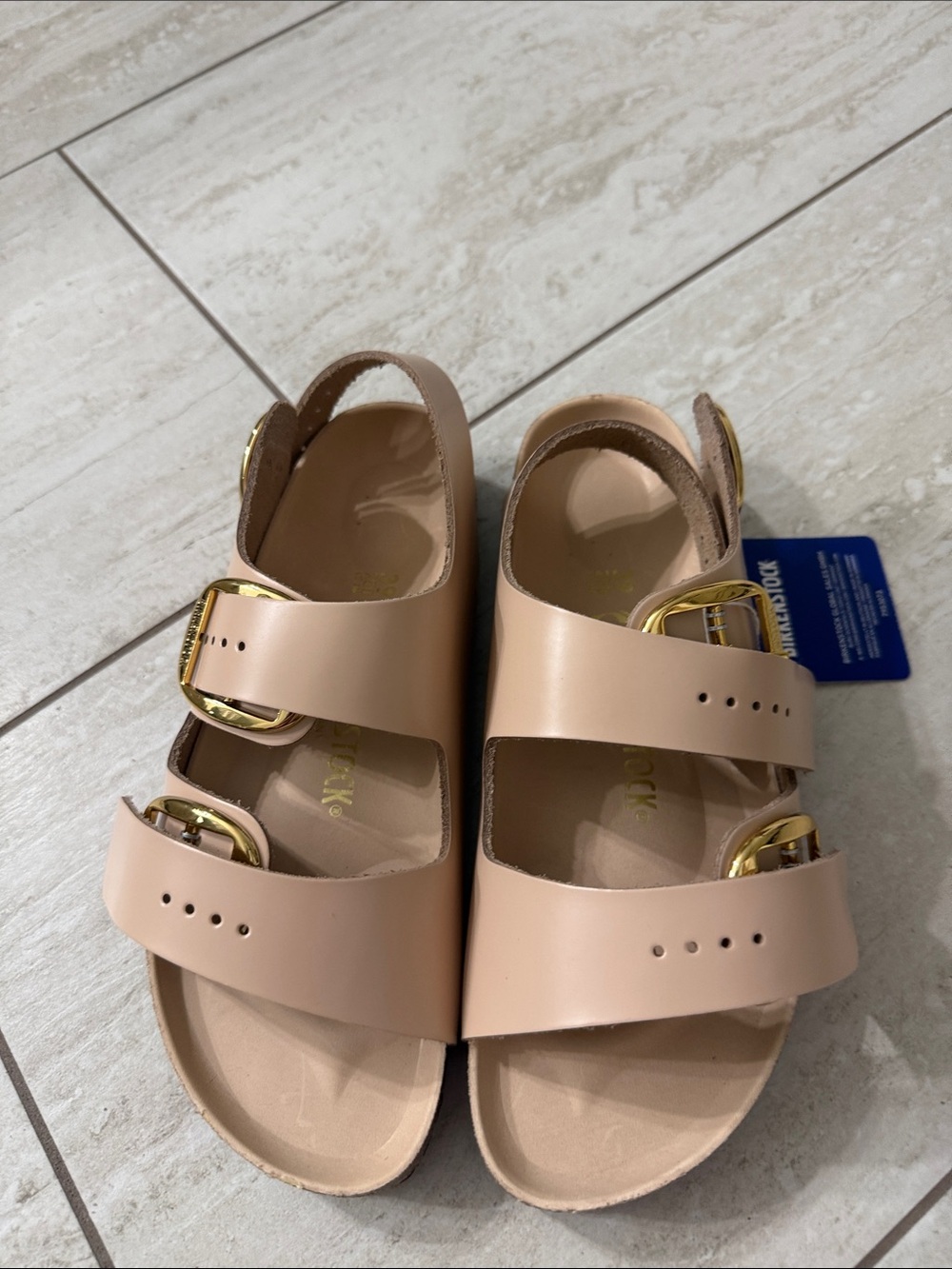 Birkenstock Women’s Beige Arizona Sandals with Gold Buckles..nwt..size 39 - Picture 5 of 7